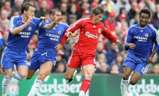 九游体育APP-跃马归来，红牛新王，法拉利绝地翻盘梅赛德斯，维斯塔潘惊艳四座改写F1格局