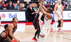 九游娱乐官方-东部豪取胜利，球星梅奥挑大梁的简单介绍