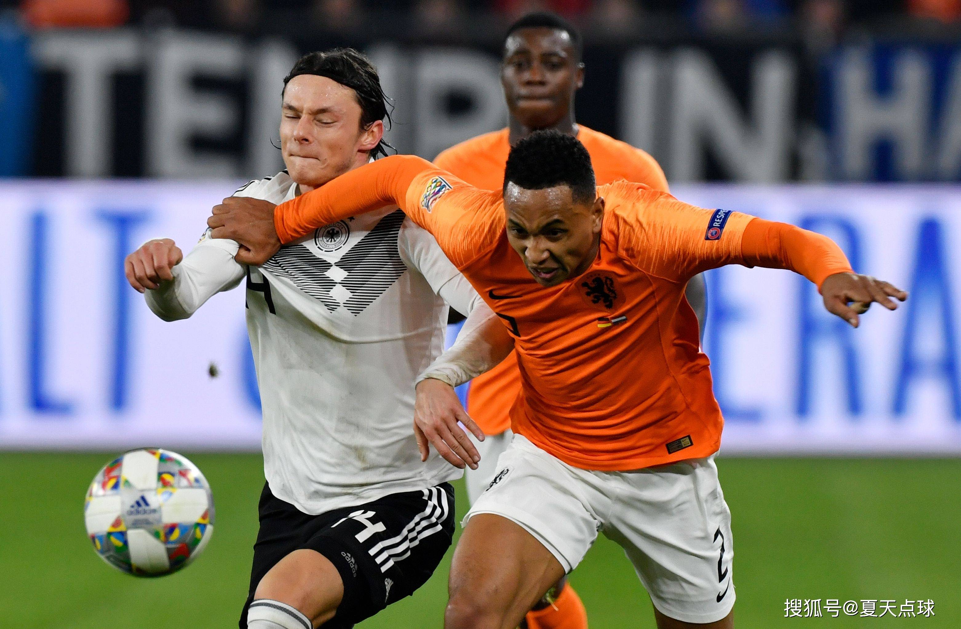 荷兰选手客场大获胜利