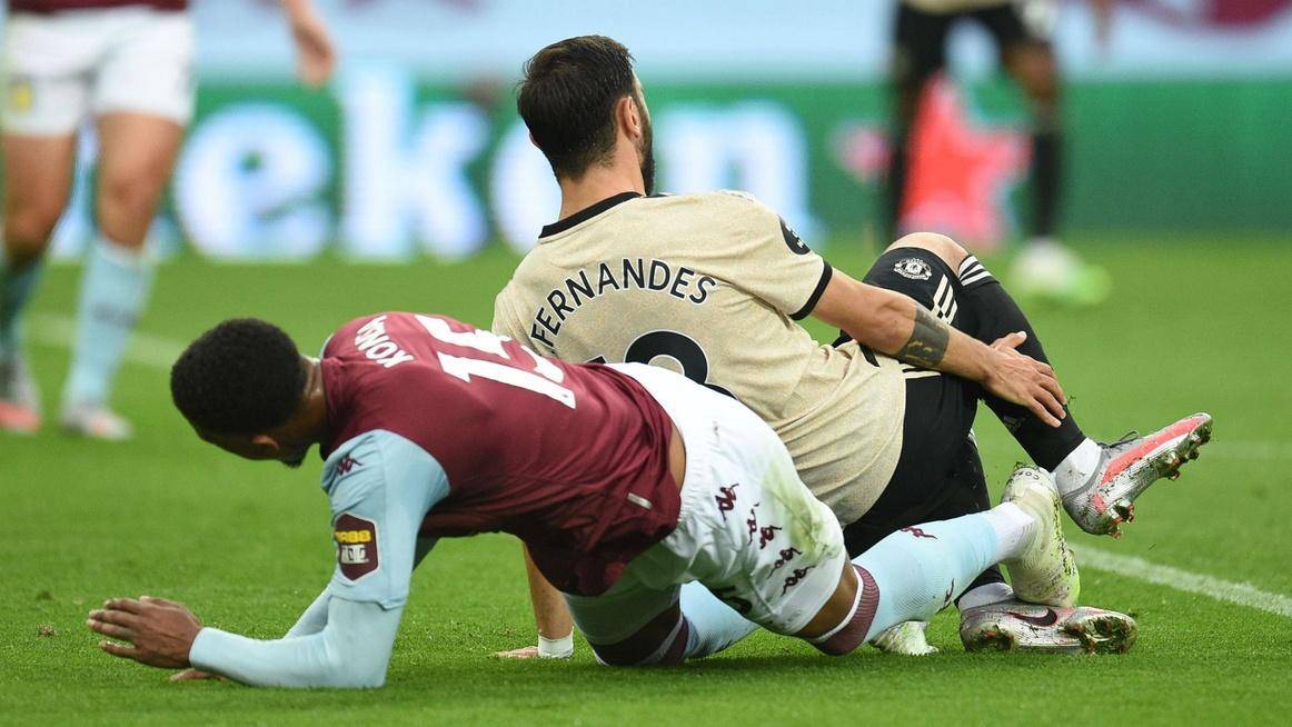 包含斯佩齐亚门将扑出对手点球，助球队守住胜利的词条