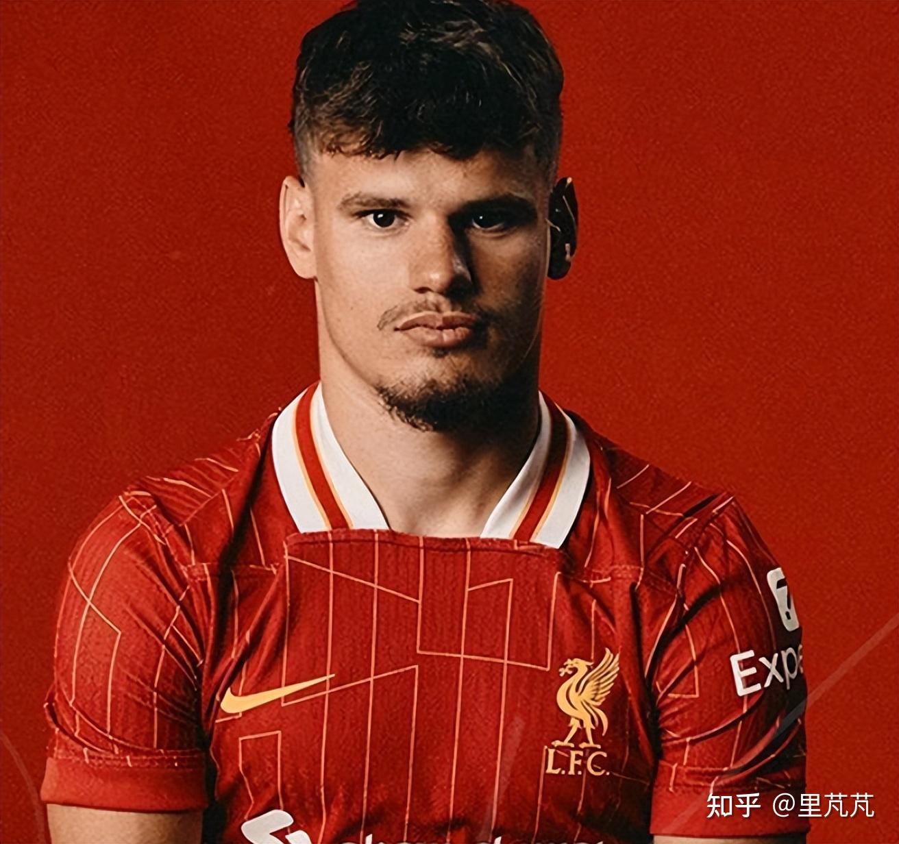 利物浦球员争夺加盟沙尔克，引发关注