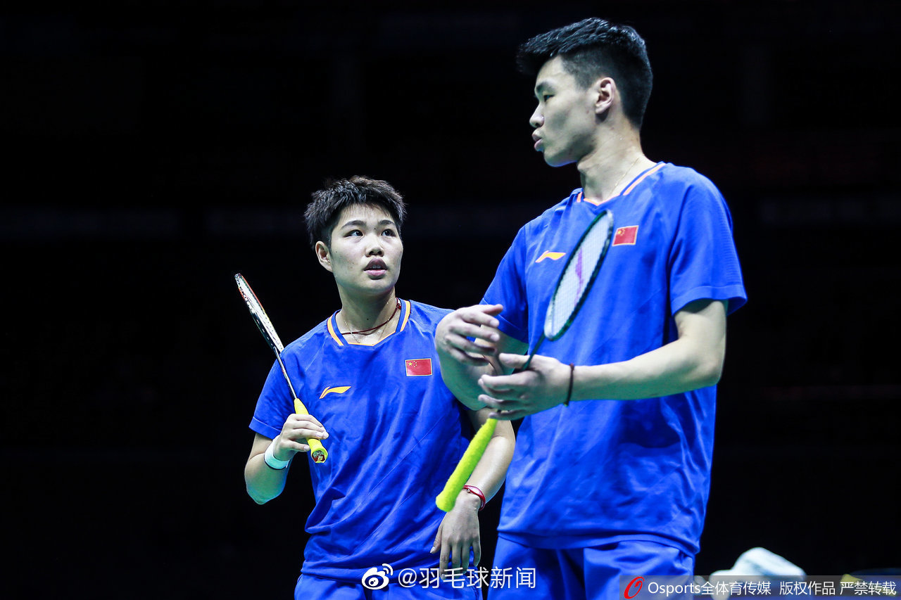 印尼队碾压丹麦队,黄鸭组合点燃赛场 印尼队碾压丹麦队,黄鸭组合点燃赛场