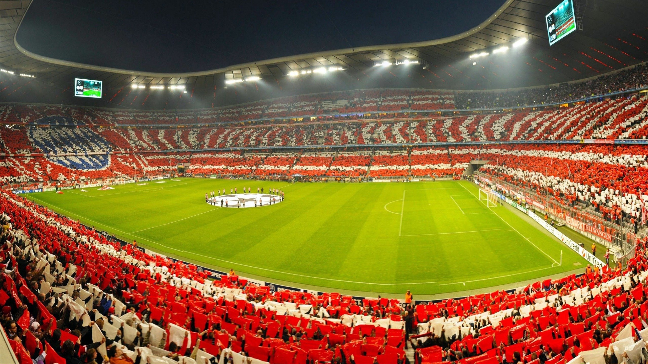 从尼斯血拼到挪威极光，当莱万在欧冠淘汰赛接管比赛